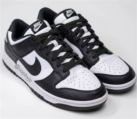 white Nike dunks low men